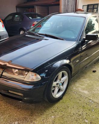BMW320D