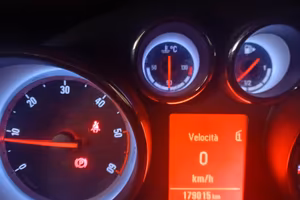 Auto Opel Meriva 2 serie