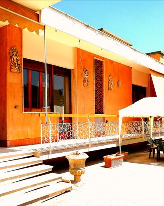 Casa indipendente con giardino