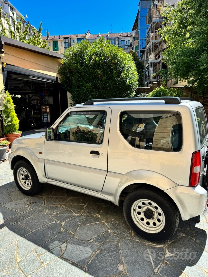 Suzuki Jimny 2001 photo 2