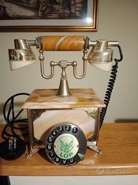 Telefono vintage in marmo