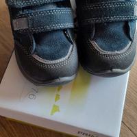 Scarpa Primigi in gorotex bimbo taglia 24