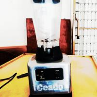 trita ghiaccio . crema caffé ghiacciato smoothies