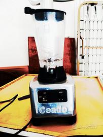 trita ghiaccio . crema caffé ghiacciato smoothies