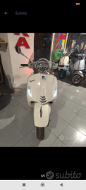 Vespa GTS HPE 300 Super
