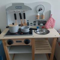Cucina giocattolo