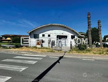 Locale, Torrevecchia Pia.