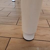 Tavolo colore betulla dell'ikea