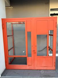 Gabbia per distributori