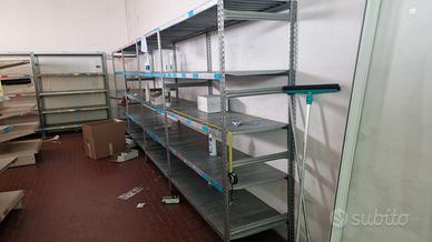 scaffalature zincate ad incastro  scaffali usati 