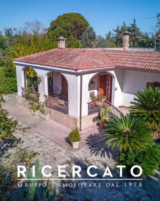 Villa di 350 m² con più di 5 locali a Cavallino