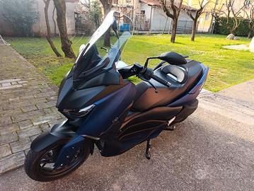 Yamaha x-max 300