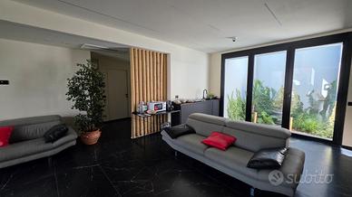 Camere di prestigio con bagno privato a Reggio