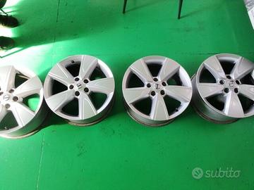 Gomme 7,5 J X 17 H2/ET 50,5/17 VOLVO Estive