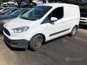 FORD TOURNEO COURIER 2015