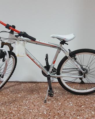 MTB Bici E-Bike Bici nuova