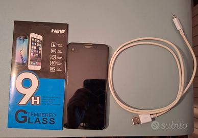 smartphone LG X screen con accessori