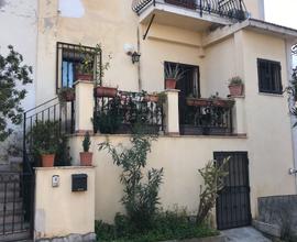 Zona villagrazia graziosa 2 livelli ristrutturata