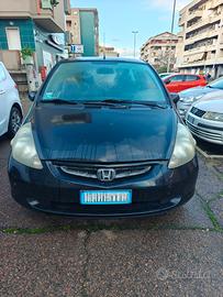 auto Honda jazz del 2004