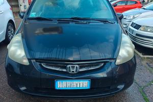 auto Honda jazz del 2004