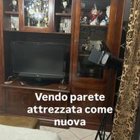 Parete attrezzata usata