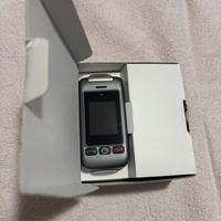 Telefono cellulare per anziani