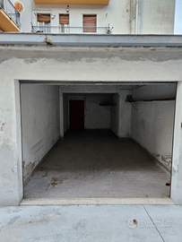 Spazioso Garage con Cantina, Rotonda S.Erminio