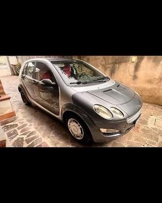 Smart Forfour anno 2004