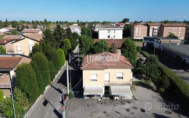 Appartamento con ingresso indipendente senza spese