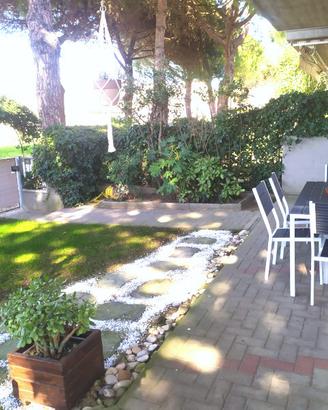 Casa indipendente vicino al mare con giardino