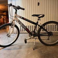 Bici mountain bike, misura 24