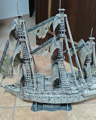 LOTTO 2 NAVI DA MODELLISMO MONTATE CON LED