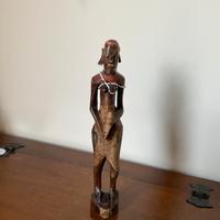 Statuetta donna africana in legno