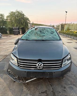 RICAMBI VOLKSWAGEN PASSAT 2.0 DIESEL ANNO:2011 SIG