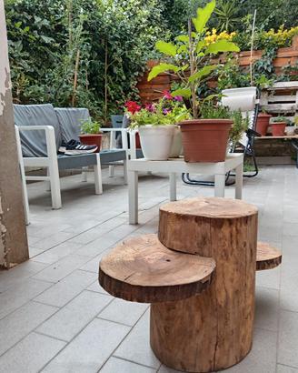 Porta vaso in legno grezzo