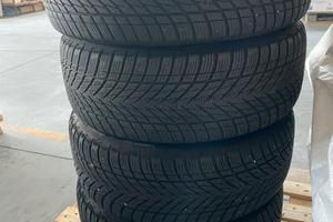 Kit 4 Cerchi lega + gomme invernali