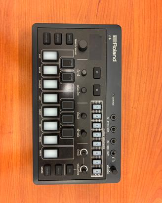 Roland Aira Compact J-6 Synth & Chord Sequencer