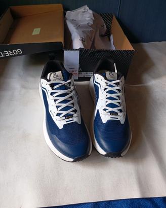 Scarpe Sneakers in Goretex, numero 44 - 42 e 41