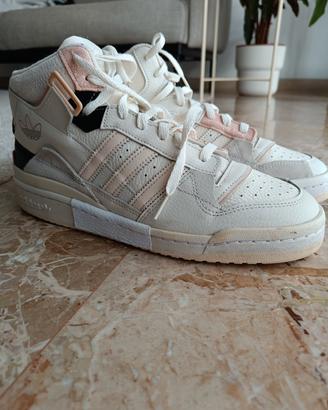 Scarpe Adidas Originals
Forum Exhibit Mid
