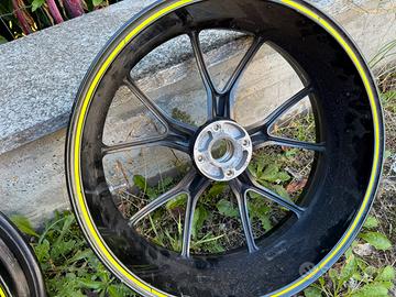 Cerchi completi ducati 848