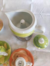 Collezione servizio caffè Thun.