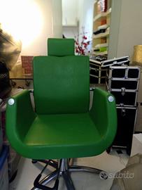 per rinnovo locale poltrona per parruchiera