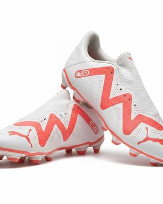 scarpe da calcio Puma Future bianco e rosa 