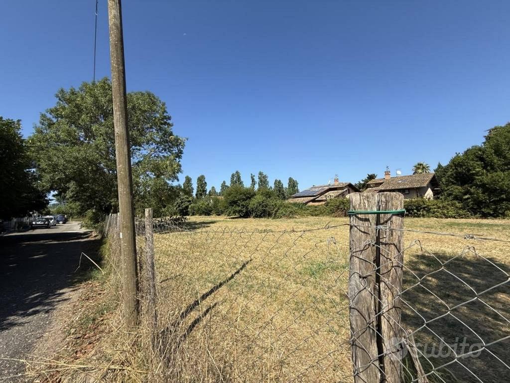 Terreno di 2700 m² a Roma - Altro