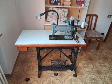 Macchina da cucire  Singer 195k5 anni 50/60