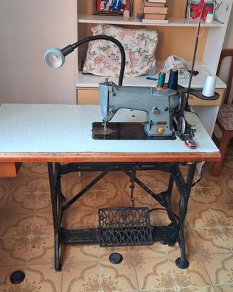 Macchina da cucire  Singer 195k5 anni 50/60