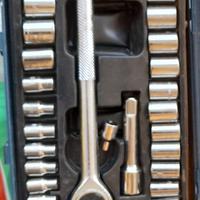 Serie di chiavi a cricchetto per il fai da te 