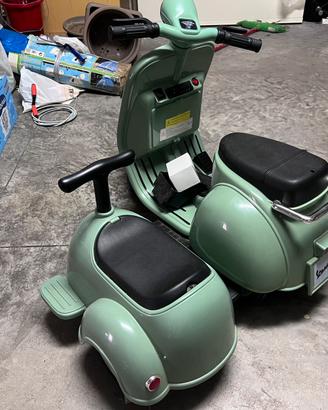 Vespa con sidecar