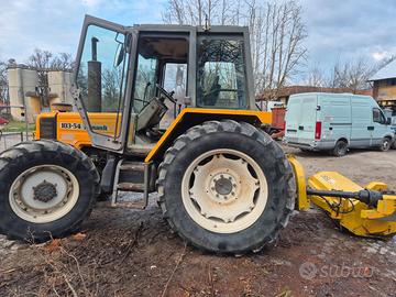 Trattore agricolo Renault 103-54