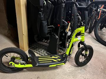 Monopattino bambino gommato